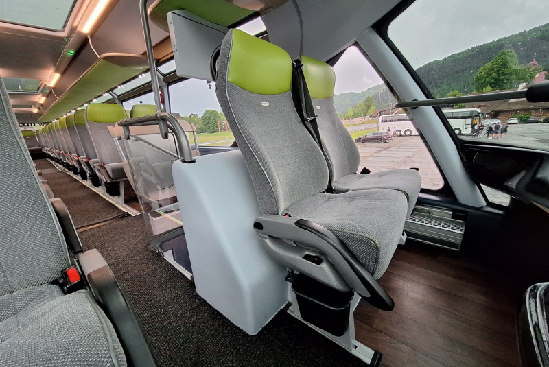 Vozový park / Autobus Neoplan Skyliner, 78+1 miestny